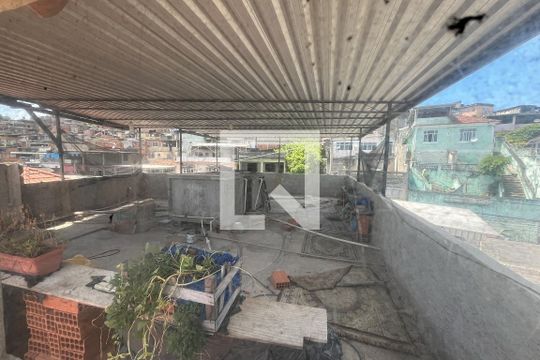Terraço de casa à venda com 2 quartos, 75m² em Penha, Rio de Janeiro