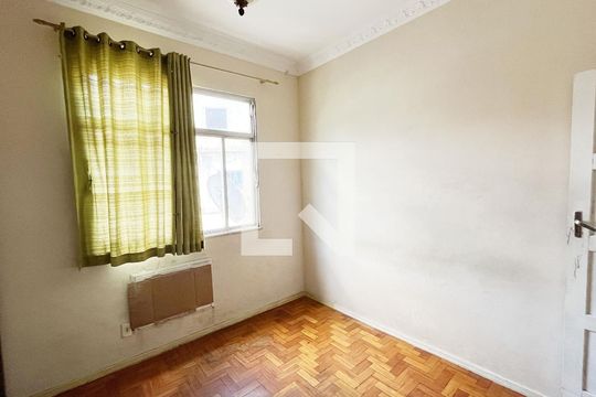 Quarto 1 de casa à venda com 2 quartos, 75m² em Penha, Rio de Janeiro