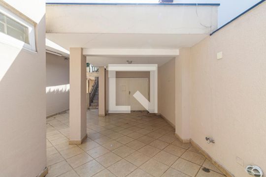 Quintal de casa à venda com 4 quartos, 400m² em Alto de Pinheiros, São Paulo