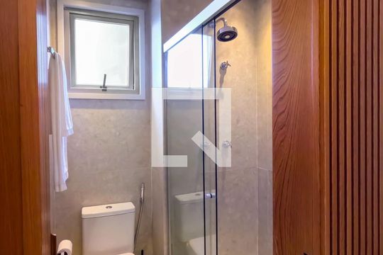 Banheiro de kitnet/studio à venda com 1 quarto, 21m² em Liberdade, São Paulo