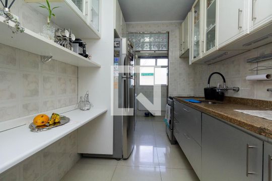 Cozinha de apartamento à venda com 3 quartos, 87m² em Vila Gomes Cardim, São Paulo