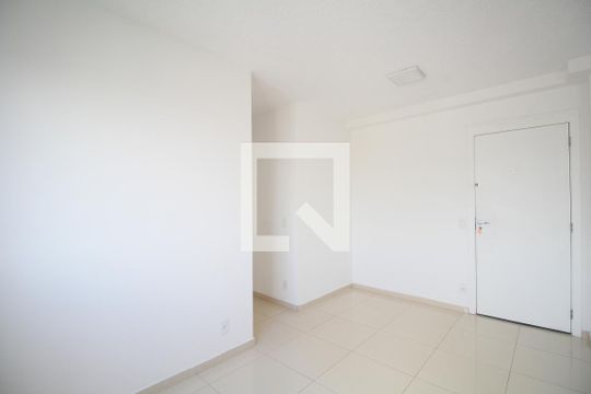 Sala de apartamento para alugar com 2 quartos, 42m² em Parque Reboucas, São Paulo
