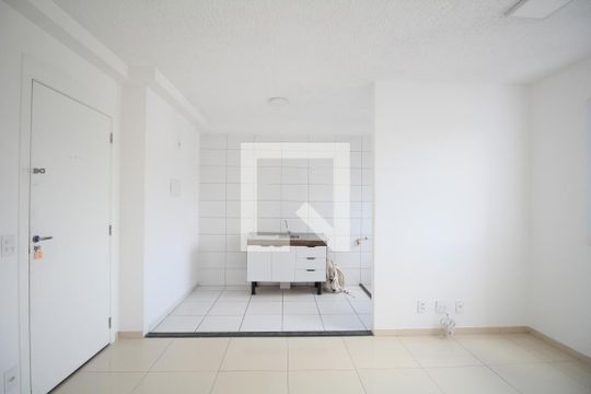 Sala de apartamento para alugar com 2 quartos, 42m² em Parque Reboucas, São Paulo
