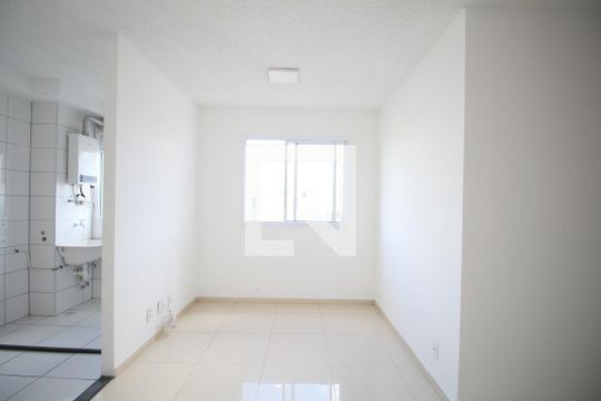 Apartamento para alugar com 2 quartos, 42m² em Parque Reboucas, São Paulo