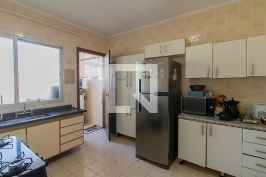 Cozinha de apartamento à venda com 3 quartos, 140m² em Jardim Guimaraes, Guarulhos