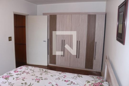 Quarto de apartamento para alugar com 1 quarto, 60m² em Santo Antônio, São Caetano do Sul