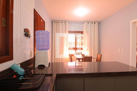 Cozinha de casa à venda com 3 quartos, 173m² em Mathias Velho, Canoas