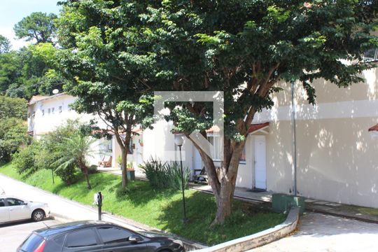 Área comum de casa de condomínio para alugar com 2 quartos, 60m² em Granja Viana, Cotia