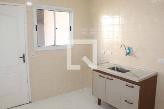 Cozinha de casa de condomínio para alugar com 2 quartos, 60m² em Granja Viana, Cotia