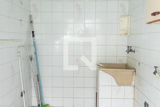 Área de Serviço de casa à venda com 3 quartos, 200m² em Vila Paranagua, São Paulo