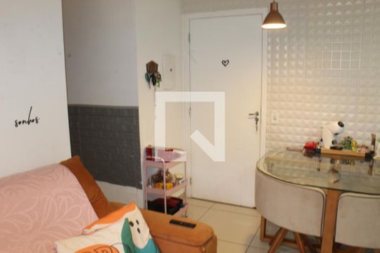 Sala de apartamento para alugar com 2 quartos, 82m² em Bairro Nakamura Park, Cotia