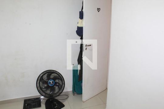 Quarto 2 de apartamento para alugar com 2 quartos, 82m² em Bairro Nakamura Park, Cotia