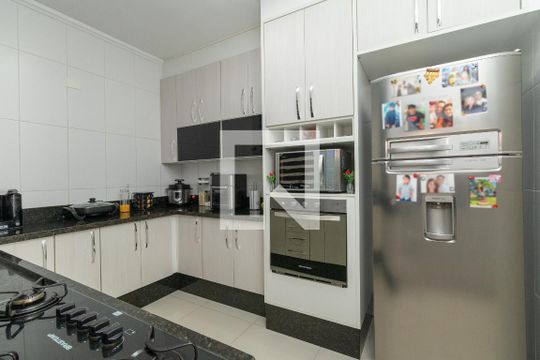 Cozinha de casa de condomínio à venda com 2 quartos, 113m² em Vila Granada, São Paulo