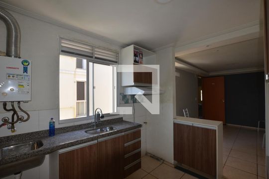 Cozinha e Área de Serviço de apartamento para alugar com 2 quartos, 43m² em Cosmos, Rio de Janeiro