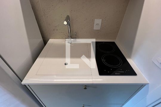Cozinha de kitnet/studio à venda com 1 quarto, 23m² em Pinheiros, São Paulo