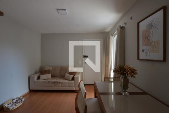 Sala de apartamento à venda com 2 quartos, 44m² em Campo Grande, Rio de Janeiro