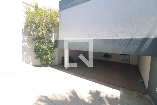Área comum de casa à venda com 4 quartos, 637m² em Interlagos, São Paulo