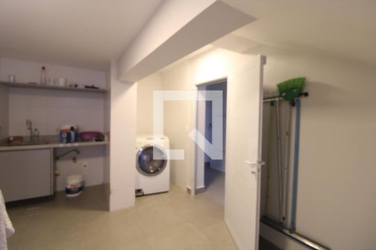 Área de Serviço de casa à venda com 4 quartos, 637m² em Interlagos, São Paulo