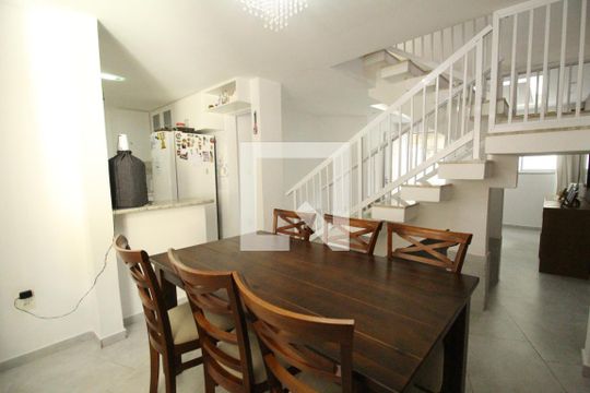 Sala de casa de condomínio à venda com 3 quartos, 150m² em Jacarepaguá, Rio de Janeiro