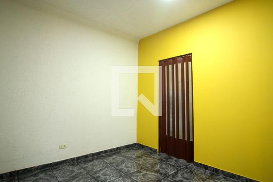 Sala ( Casa 1) de casa para alugar com 4 quartos, 300m² em Vila Ivone, São Paulo