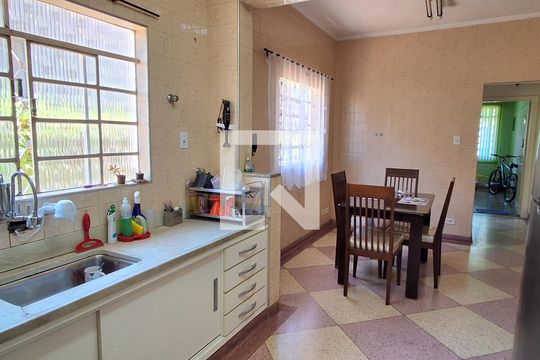 Cozinha de casa à venda com 2 quartos, 400m² em Barcelona, São Caetano do Sul