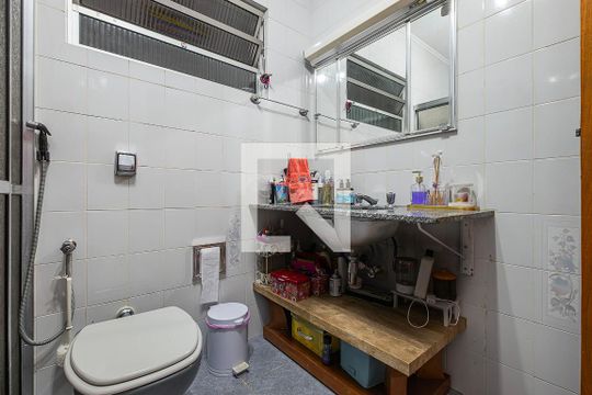 Casa 1 - Banheiro de casa à venda com 6 quartos, 230m² em Vila Madalena, São Paulo