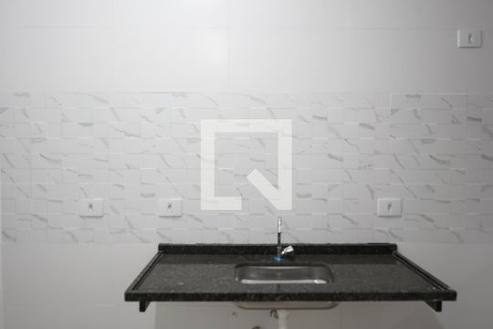 Cozinha de apartamento à venda com 1 quarto, 27m² em Vila Invernada, São Paulo