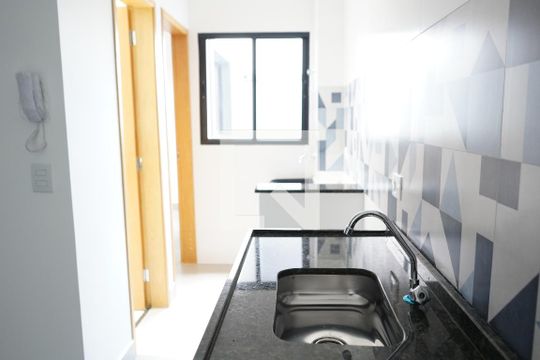Cozinha de apartamento à venda com 1 quarto, 27m² em Vila Invernada, São Paulo