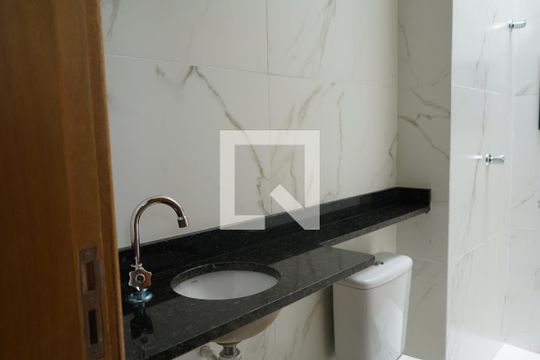 Banheiro de apartamento à venda com 1 quarto, 27m² em Vila Invernada, São Paulo