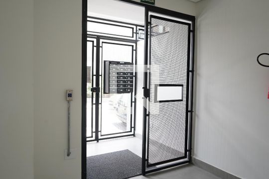 Entrada de apartamento à venda com 1 quarto, 27m² em Vila Invernada, São Paulo