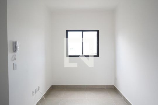 Sala de apartamento à venda com 2 quartos, 48m² em Vila Invernada, São Paulo