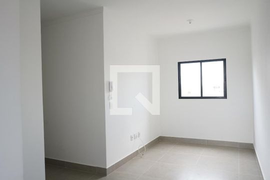Sala de apartamento à venda com 2 quartos, 48m² em Vila Invernada, São Paulo