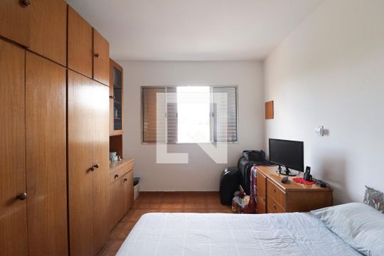Quarto 1 de casa à venda com 3 quartos, 181m² em Vila Mangalot, São Paulo