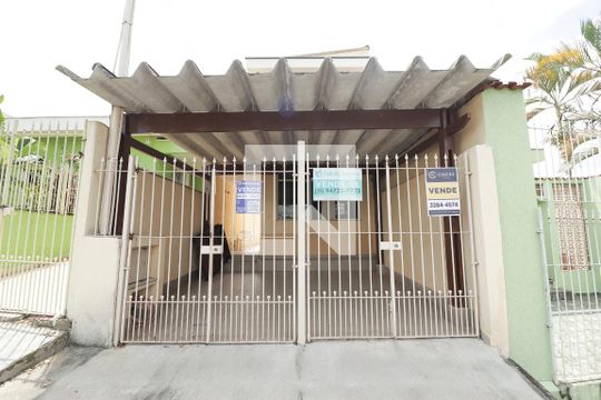 Fachada de casa à venda com 3 quartos, 181m² em Vila Mangalot, São Paulo