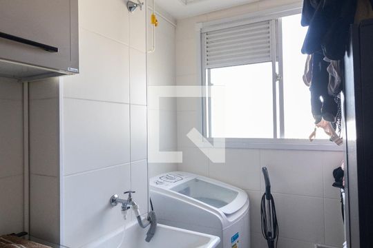 Sala e Cozinha de apartamento à venda com 2 quartos, 41m² em Vila Penteado, São Paulo