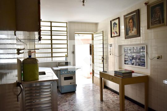 Cozinha de casa à venda com 3 quartos, 120m² em Mirandópolis, São Paulo