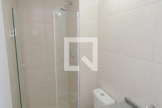 Banheiro de apartamento para alugar com 2 quartos, 40m² em Socorro, São Paulo