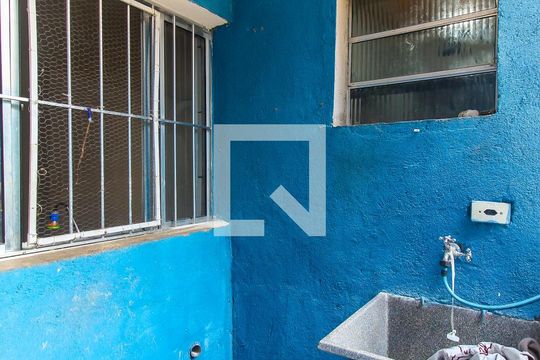 Área de Serviço de casa à venda com 2 quartos, 62m² em Vila Carmosina, São Paulo