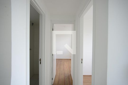 Corredor de apartamento à venda com 2 quartos, 38m² em Cambuci, São Paulo