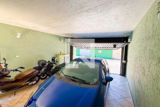 Garagem de casa à venda com 3 quartos, 150m² em Vila Mariana, São Paulo