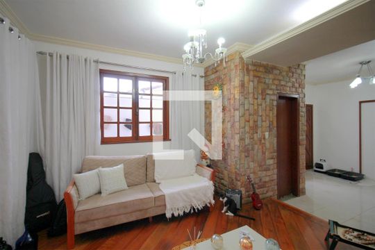 Sala de casa à venda com 4 quartos, 316m² em Renascença, Belo Horizonte