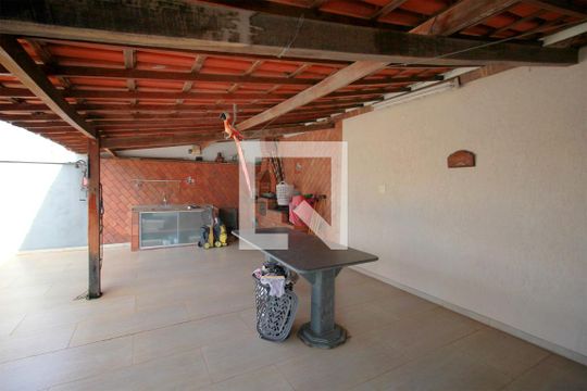Área comum de casa à venda com 4 quartos, 316m² em Renascença, Belo Horizonte