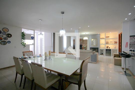 Sala de casa à venda com 4 quartos, 316m² em Renascença, Belo Horizonte