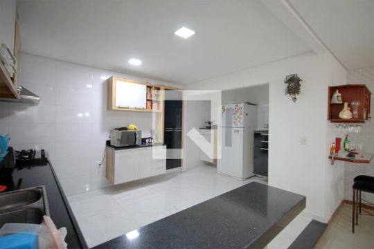 Cozinha de casa à venda com 4 quartos, 316m² em Renascença, Belo Horizonte