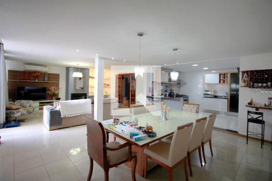 Sala de casa à venda com 4 quartos, 316m² em Renascença, Belo Horizonte