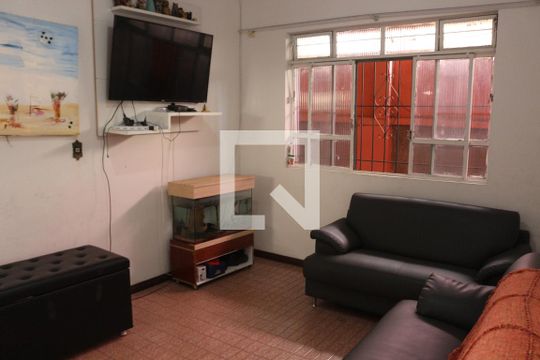 Casa 3 Sala 2 de casa à venda com 3 quartos, 360m² em Califórnia, Belo Horizonte