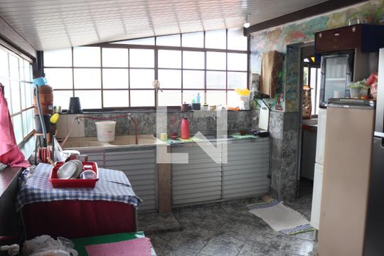 Área de Serviço de casa à venda com 3 quartos, 360m² em Califórnia, Belo Horizonte