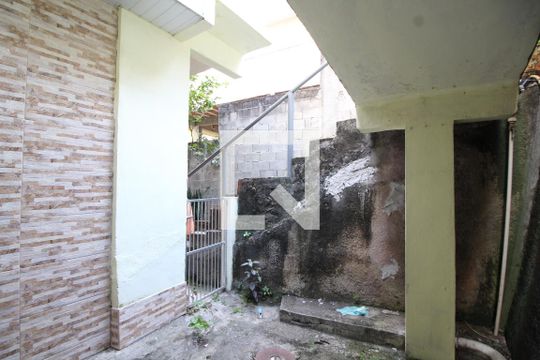 Área Externa de casa para alugar com 1 quarto, 50m² em Freguesia (jacarepaguá), Rio de Janeiro
