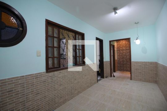 Casa para alugar com 1 quarto, 50m² em Freguesia (jacarepaguá), Rio de Janeiro