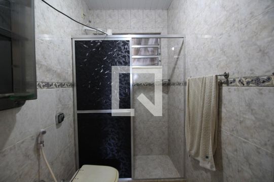 Banheiro de casa para alugar com 1 quarto, 50m² em Freguesia (jacarepaguá), Rio de Janeiro